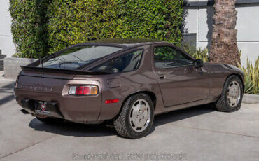 Porsche-928-1984-Gray-Other-Color-0-5