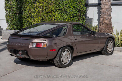 Porsche-928-1984-Gray-Other-Color-0-5