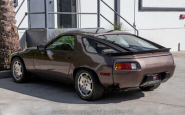 Porsche-928-1984-Gray-Other-Color-0-8