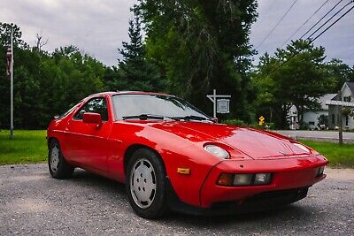 Porsche-928-1985-Red-108470-13