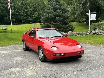 Porsche-928-1985-Red-108470-14