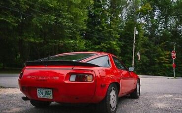 Porsche-928-1985-Red-108470-15