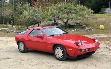 Porsche-928-1985-Red-108470-21