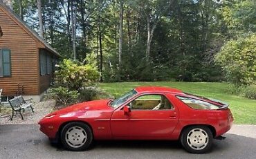 Porsche-928-1985-Red-108470-22