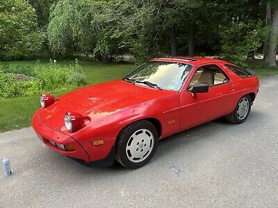 Porsche-928-1985-Red-108470-29