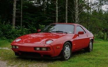 Porsche 928  1985