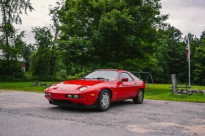 Porsche-928-1985-Red-108470-6