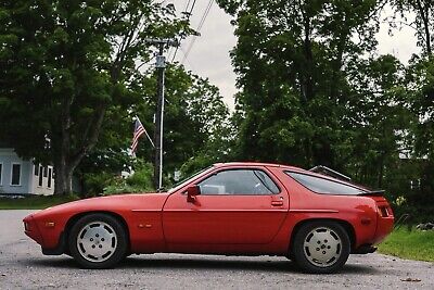 Porsche-928-1985-Red-108470-8