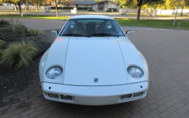 Porsche-928-Coupe-1980-White-Tan-230464-2