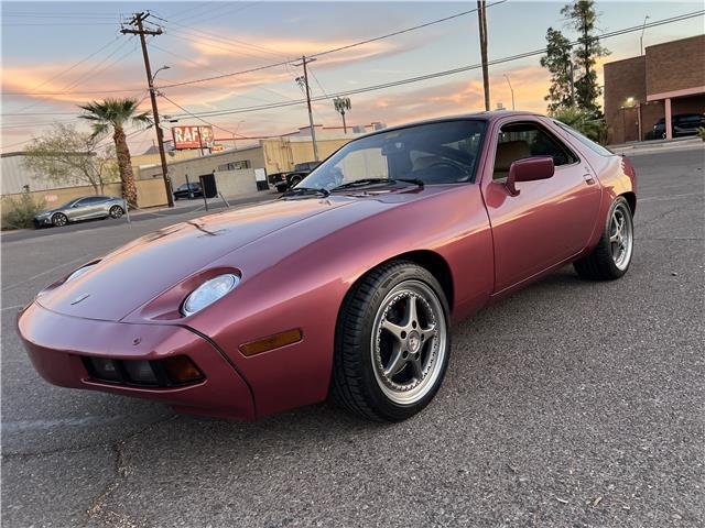 Porsche-928-Coupe-1982-Red-Tan-119091-1