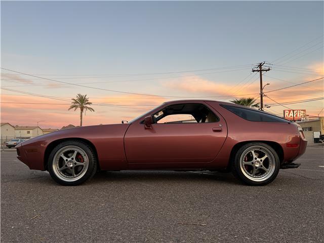 Porsche 928 Coupe 1982 à vendre