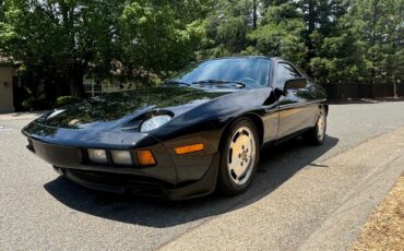 Porsche-928-Coupe-1985-Black-Tan-154175-2