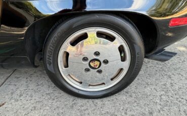 Porsche-928-Coupe-1985-Black-Tan-154175-27