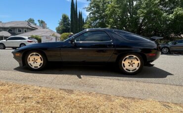 Porsche-928-Coupe-1985-Black-Tan-154175-4