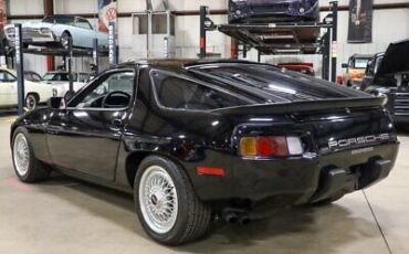 Porsche-928-Coupe-1986-Black-Gray-108722-5