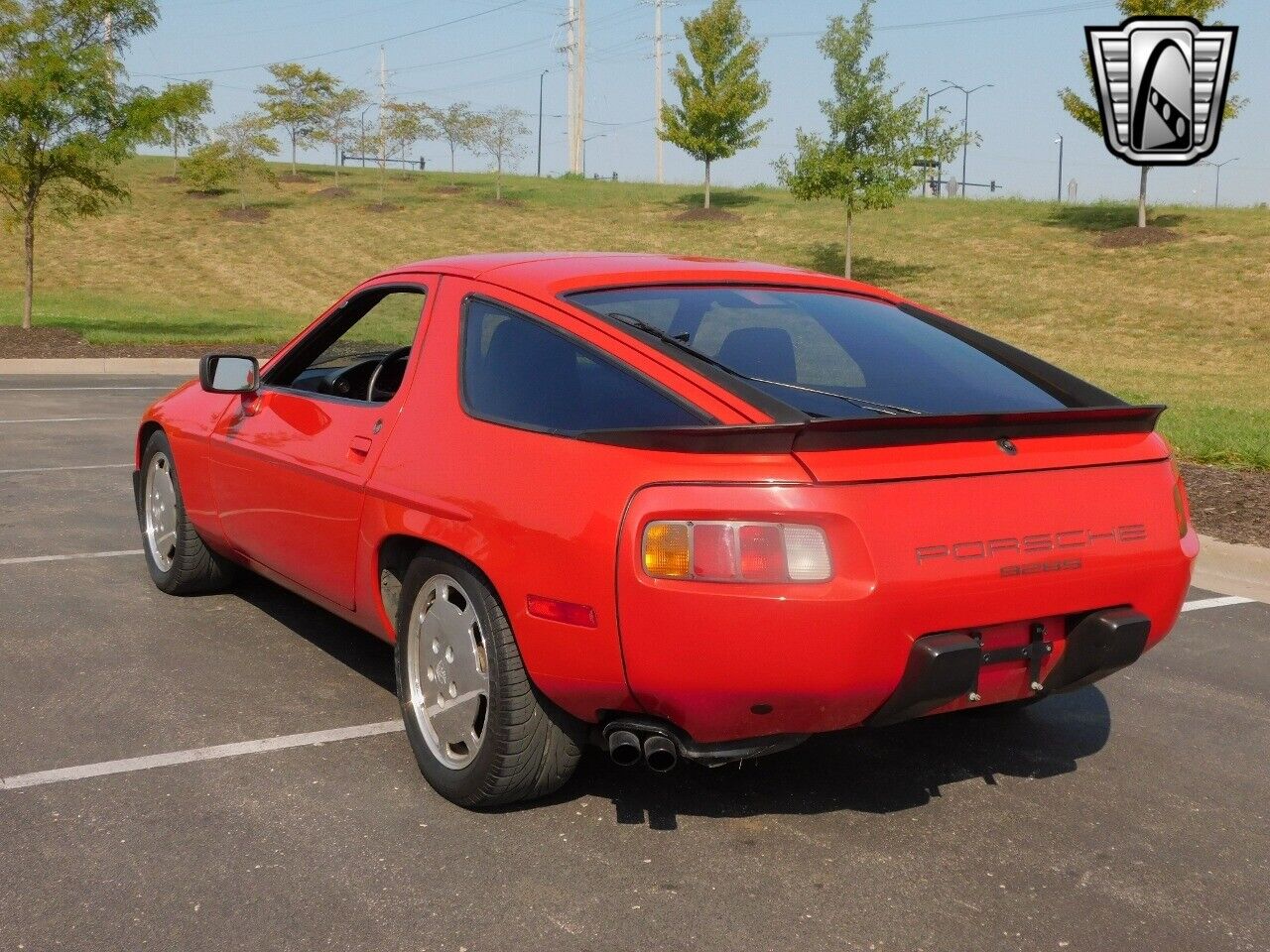 Porsche-928-Coupe-1986-Red-Black-127156-3