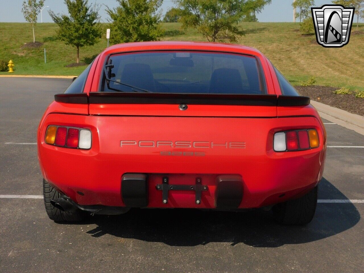 Porsche-928-Coupe-1986-Red-Black-127156-4