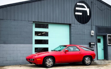 Porsche-928-Coupe-1986-Red-Black-146771-1