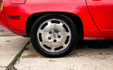 Porsche-928-Coupe-1986-Red-Black-146771-11