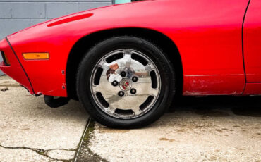 Porsche-928-Coupe-1986-Red-Black-146771-4