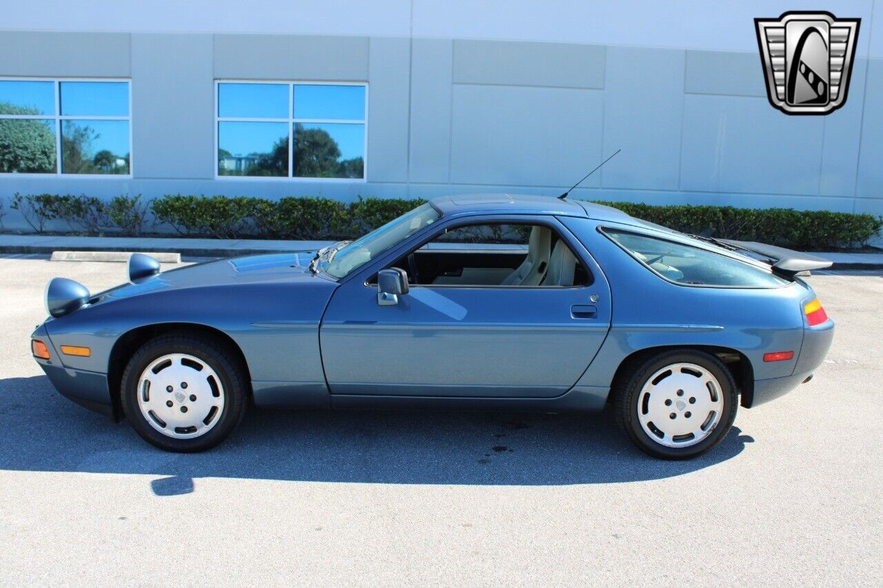 Porsche-928-Coupe-1989-Blue-White-169733-3