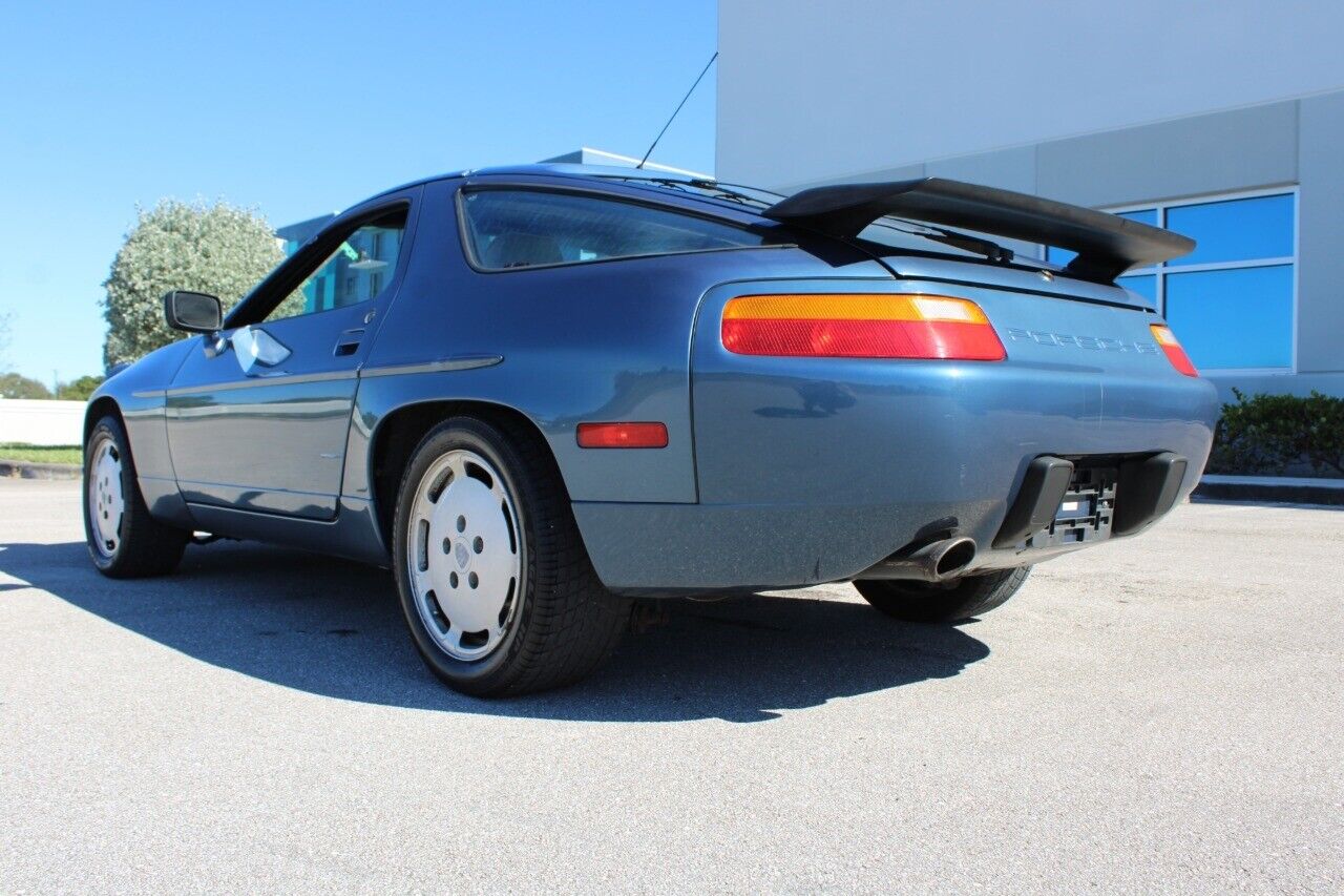 Porsche-928-Coupe-1989-Blue-White-169733-4