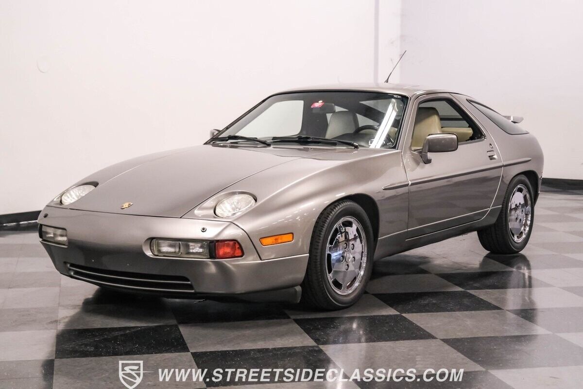 Porsche-928-Coupe-1989-Gray-Linen-146948-5