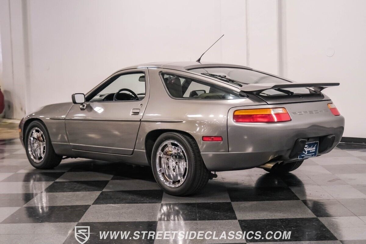 Porsche-928-Coupe-1989-Gray-Linen-146948-7