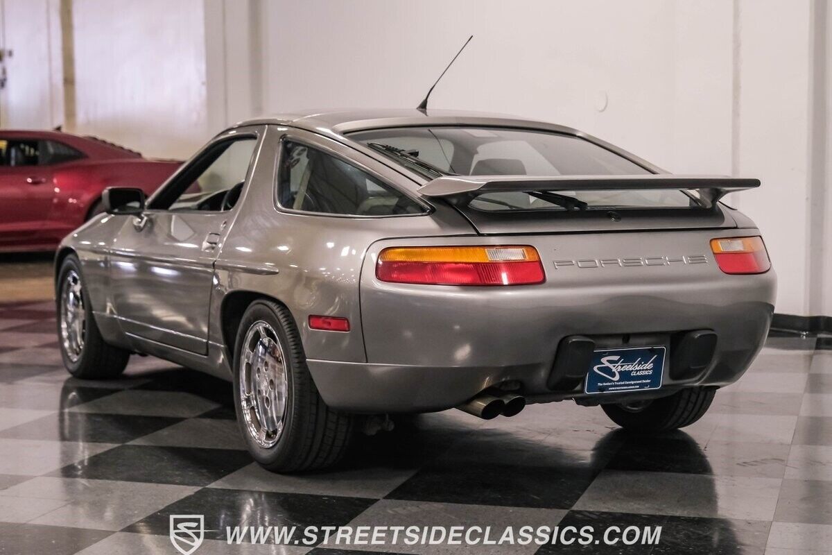 Porsche-928-Coupe-1989-Gray-Linen-146948-9