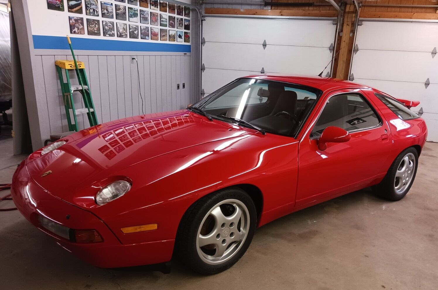 Porsche-928-Coupe-1993-Red-Black-33132-12