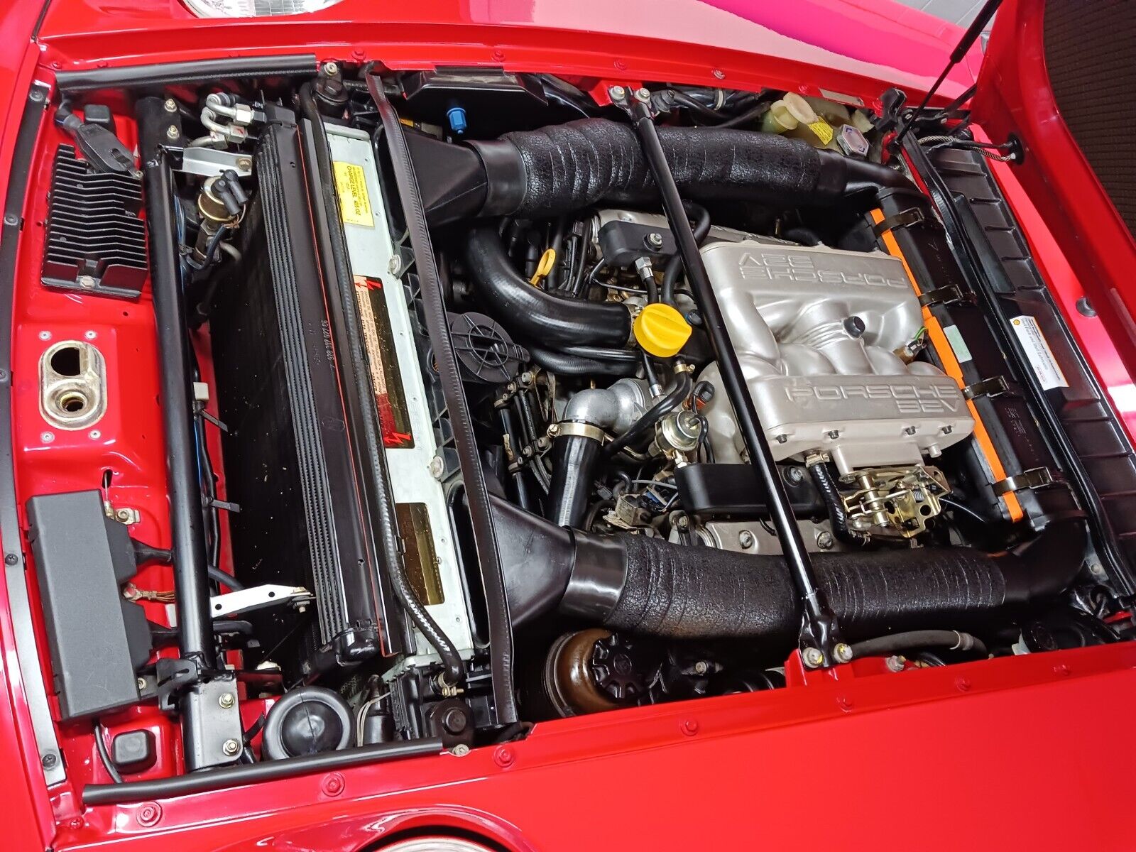 Porsche-928-Coupe-1993-Red-Black-33132-13