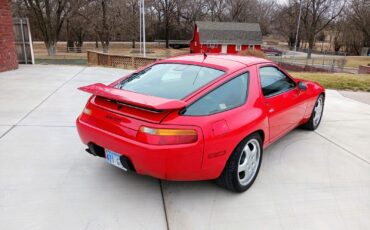 Porsche-928-Coupe-1993-Red-Black-33132-2