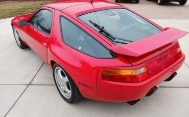 Porsche-928-Coupe-1993-Red-Black-33132-3