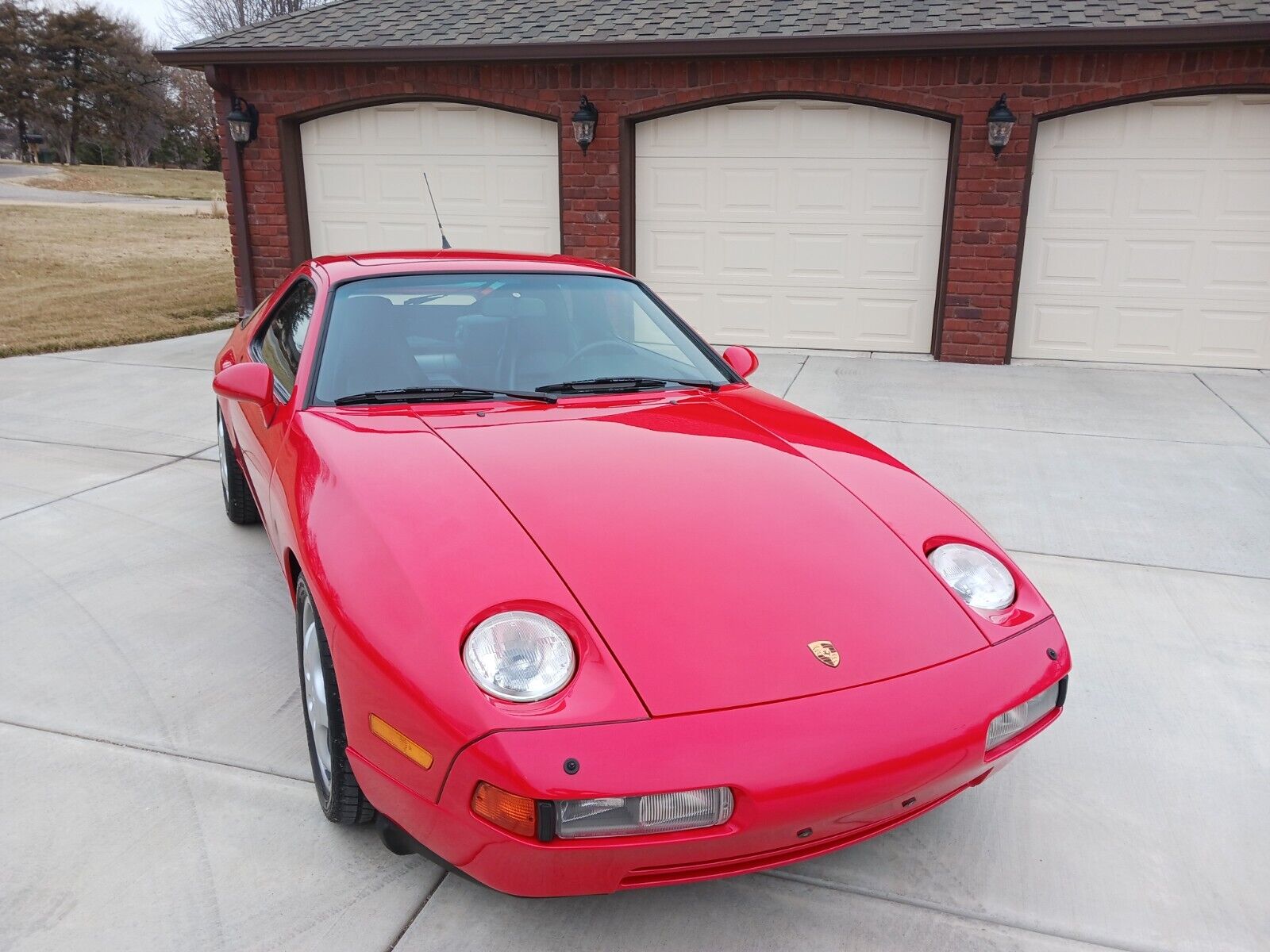 Porsche-928-Coupe-1993-Red-Black-33132-5