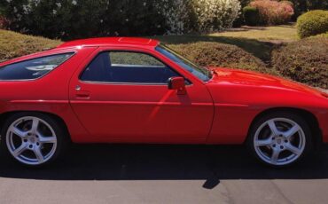 Porsche-928-s-1985-red-130051-1