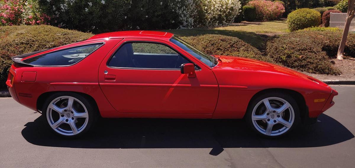 Porsche-928-s-1985-red-130051-1