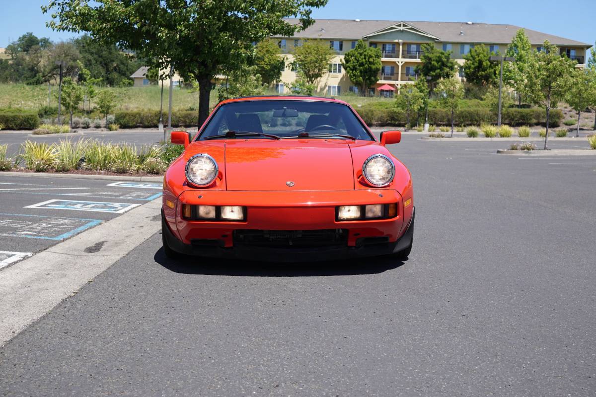 Porsche-928-s-1985-red-130051-16