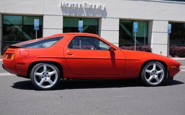 Porsche-928-s-1985-red-130051-19