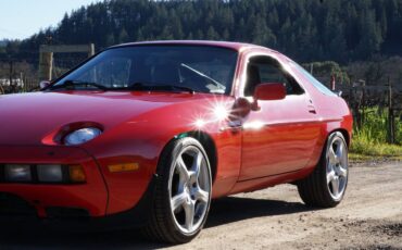 Porsche-928-s-1985-red-130051-2