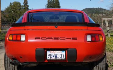 Porsche-928-s-1985-red-130051-3