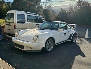 Porsche-930-Coupe-1987-White-Red-167050-3