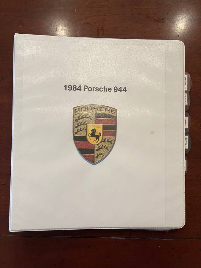 Porsche-944-1984-106216-11