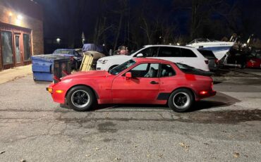 Porsche-944-1984-red-226917-4