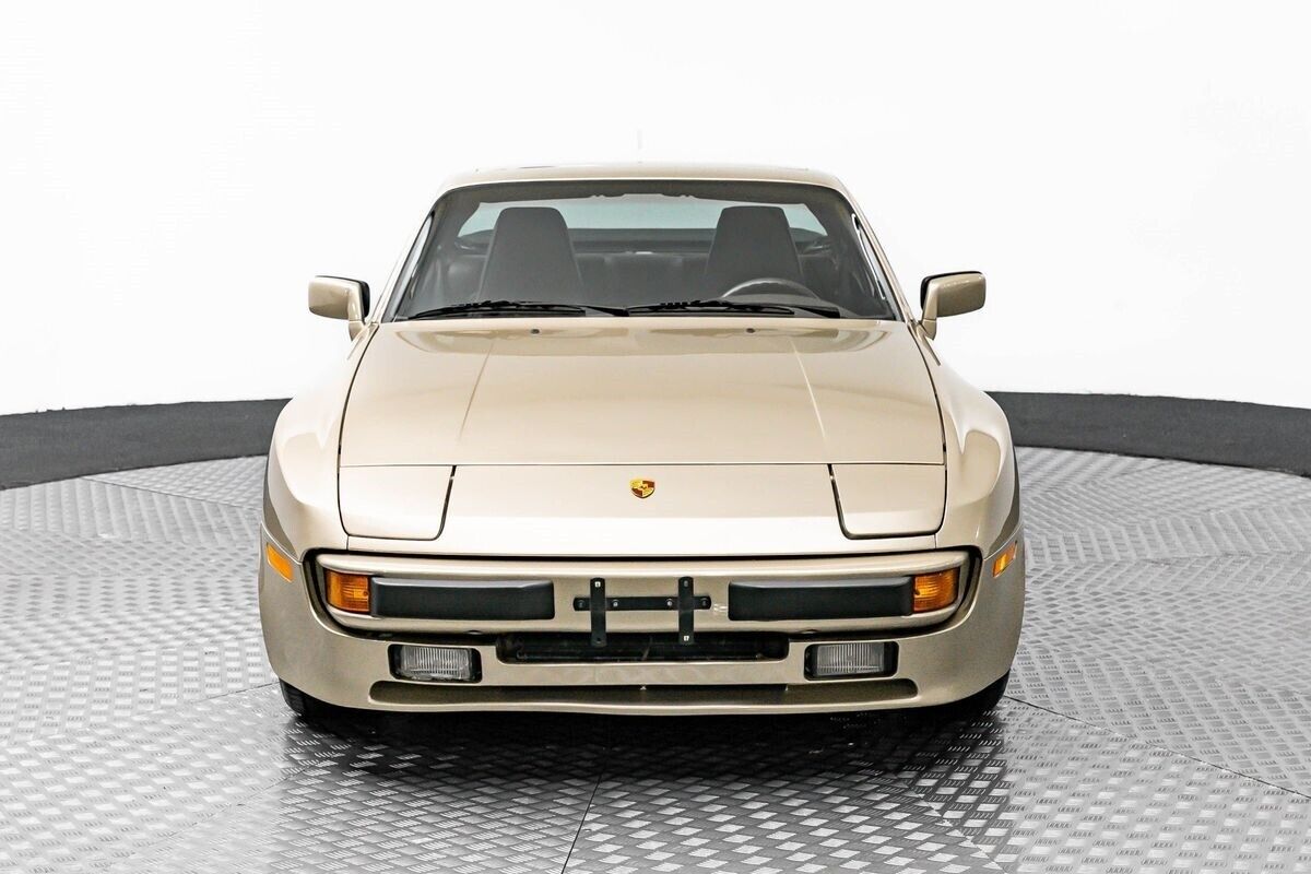 Porsche-944-1985-171812-2