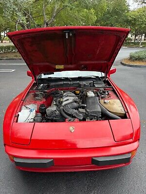 Porsche-944-1985-Red-183460-33