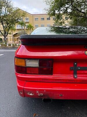 Porsche-944-1985-Red-183460-9