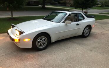 Porsche-944-1987-white-134468