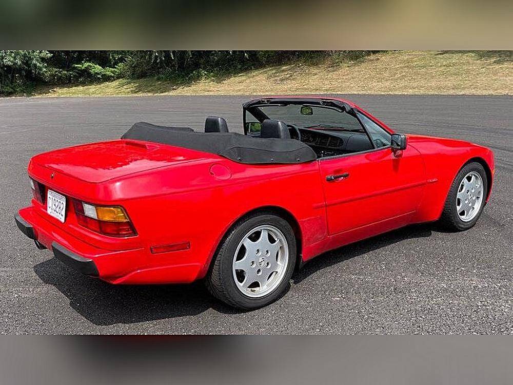 Porsche-944-1990-custom-115872-2