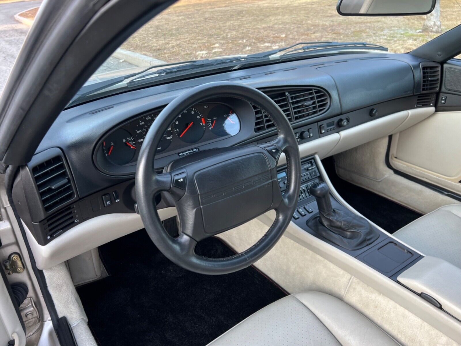 Porsche-944-Cabriolet-1990-Linen-Metallic-Linen-25444-24