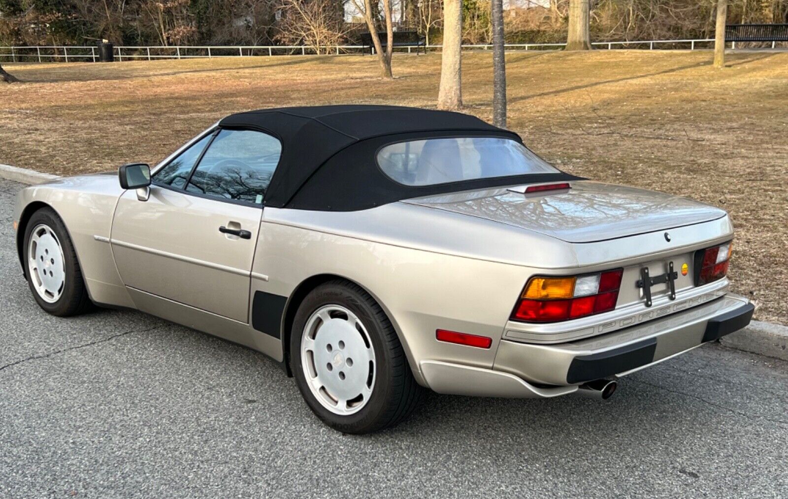 Porsche-944-Cabriolet-1990-Linen-Metallic-Linen-25444-31